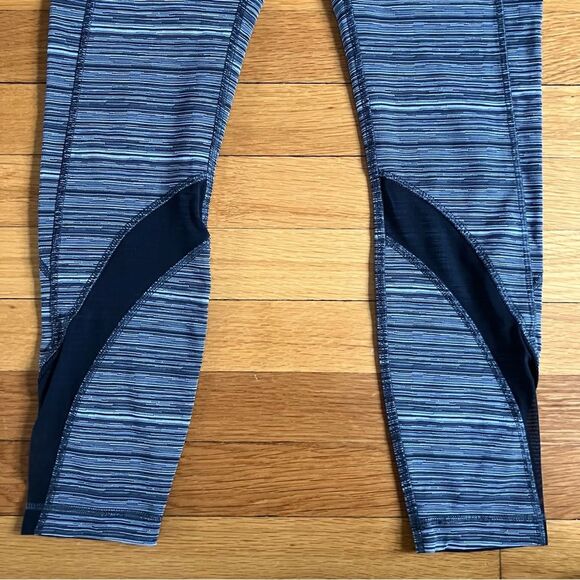 Lululemon Run Inspire Crop Grey Striped Mesh Panel Cropped Workout Leggings 6 - Picture 5 of 7